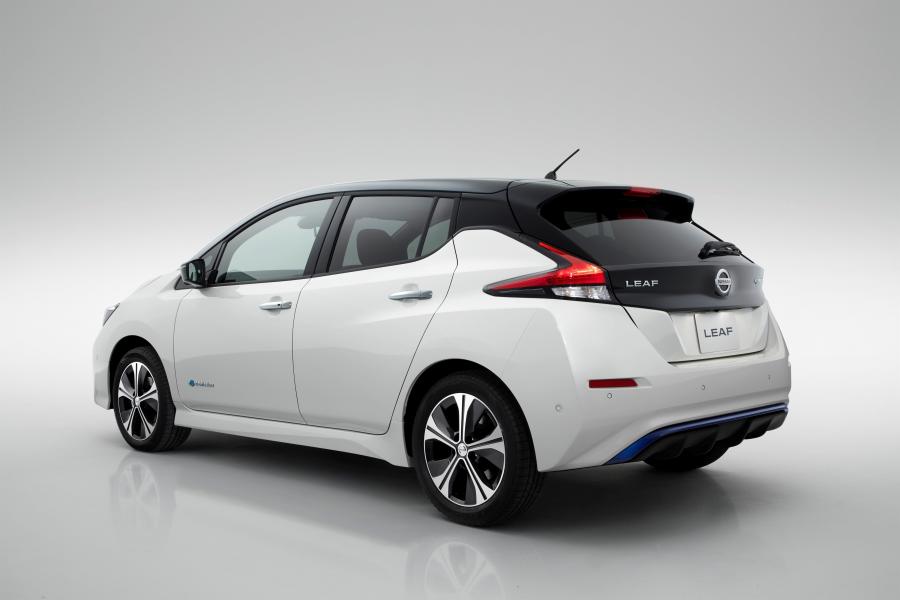  Nissan Leaf 2.zero 2017 года  (JP) (фото 6 из 56)